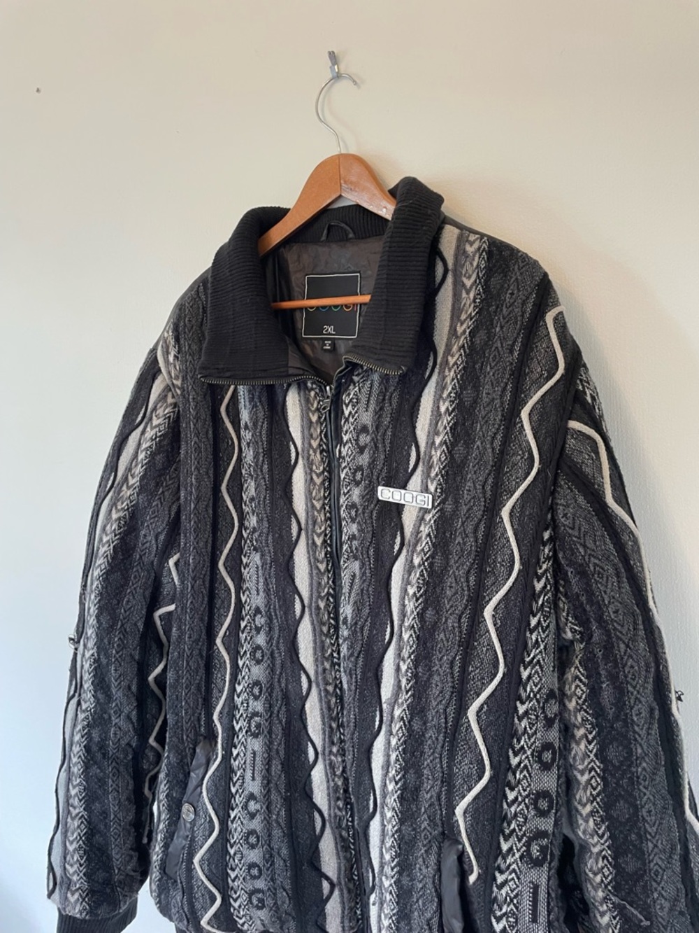 Coogi Puffer jacket RARE - Picture 3 of 16